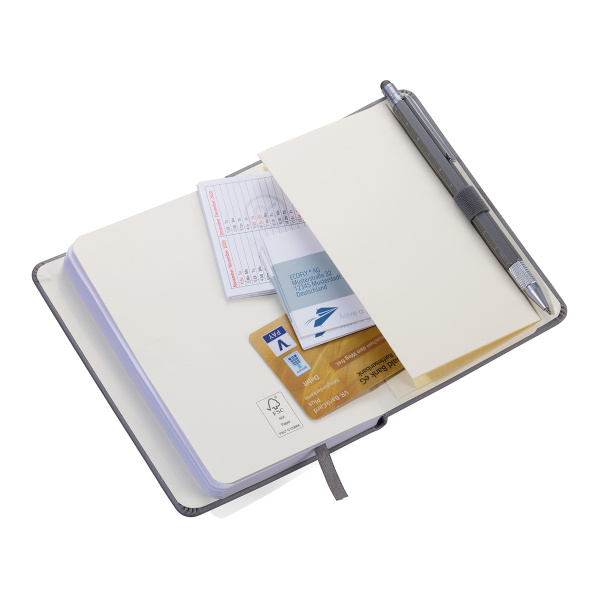 Блокнот с шариковой ручкой TROIKA . Арт NPP28/YE