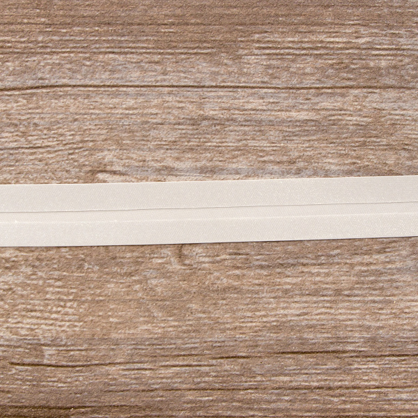 Косая бейка атласная 20 мм, 25 м, цвет 27, светло-серый. Арт 6260-20мм-27            