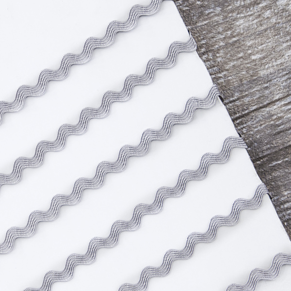 Тесьма PEGA тип вьюнчик, жемчужно-серый, 6,4 мм. Арт 841510421A1001