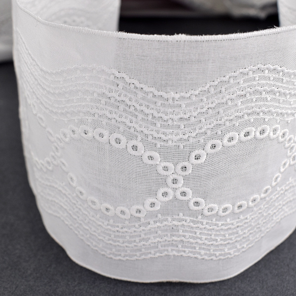 Шитье-вышивка на батисте, прошва, 110 мм, цвет белый. Арт 37196/B