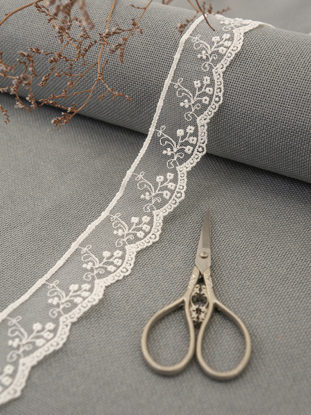 Кружево-вышивка на тюле, 32 мм, цвет молочный, 100% полиэстер, 3,5 м. Арт T-30115.112
