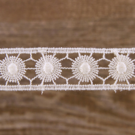 Гипюр, 18 мм, цвет шампань. Арт K052/72