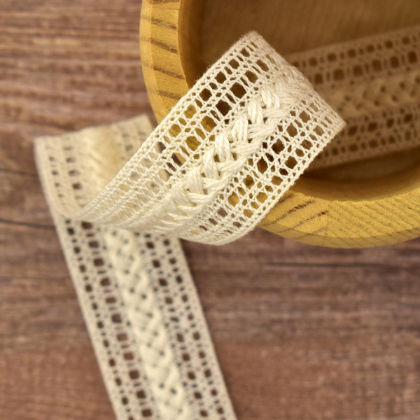 Мерсеризованное хлопковое кружево, 28 мм, цвет шампань. Арт 2197/72