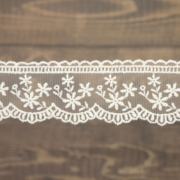 Кружево-вышивка на тюле, 40 мм, цвет молочный, 100% полиэстер, 4,5 м. Арт T-3004.112