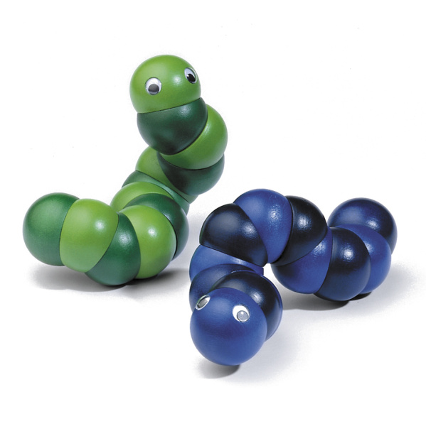 Игрушка для малышей дизайнерская NAEF BASIC "Juba" 3+, дерево, цвет зеленый, 4 x 18 см. Арт 9911.2