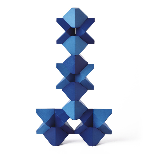 Конструктор дизайнерский NAEF CLASSIC "Tawa" 3+, натуральное дерево, цвет синий, 16 деталей. Арт 9421