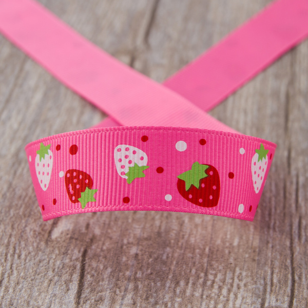 Лента репсовая на картонной мини-катушке "Клубнички". Арт VR20.360