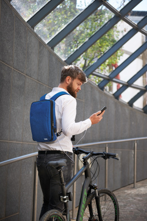 Деловой рюкзак TROIKA для зарядки электронных устройств. Арт RUC71/DB