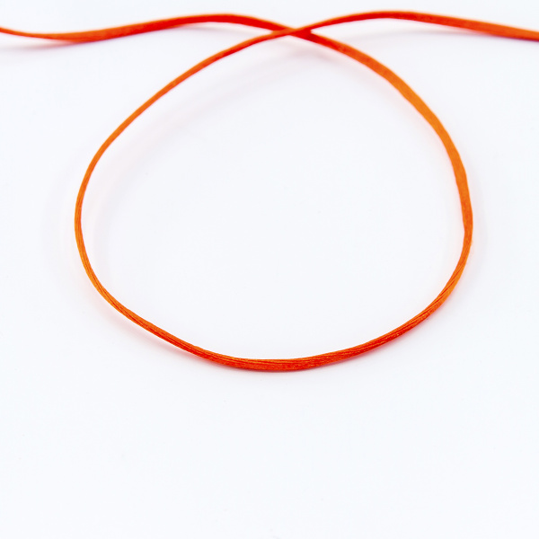 Шнур атласный мини-рулон, 1,5 мм, 4,5 м, цвет 61, алый. Арт P00470-1,5мм-61         