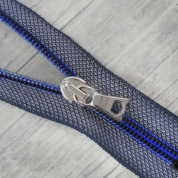 Молния спираль, на люрексной ленте, неразъёмная 1 замок, 6 мм, 18 см, цвет синий джис. Арт 2529211/18/15001