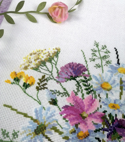 Набор для вышивания "Полевой букет". Арт 04.005.19