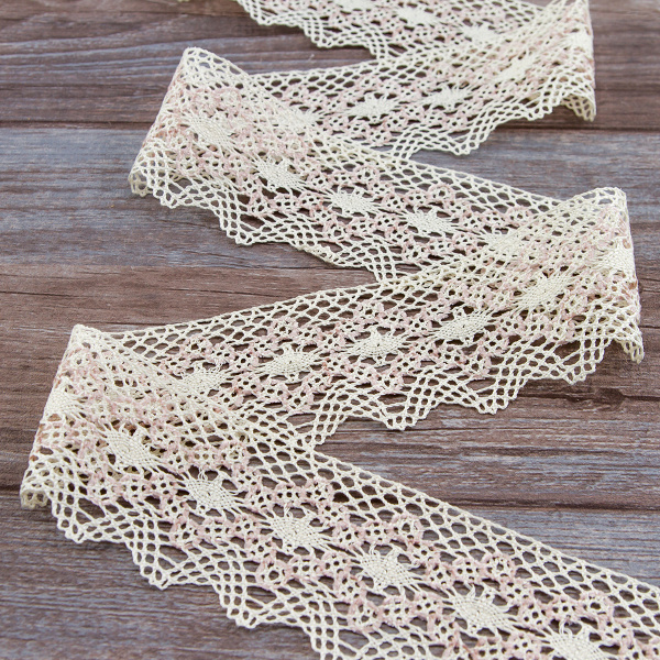 Мерсеризованное хлопковое кружево, 60 мм, цвет сливочный/светло-сиреневый. Арт 1424/X3