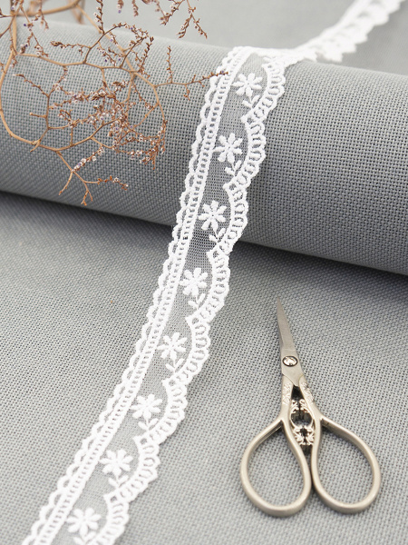 Кружево-вышивка на тюле, 30 мм, цвет белый, 100% полиэстер, 4,5 м. Арт T-3003.212