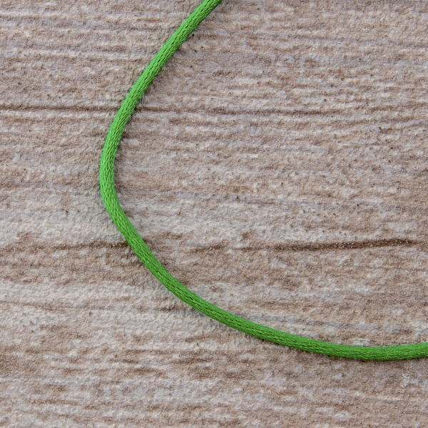 Шнур атласный мини-рулон, 2 мм, 4,5 м, цвет 25, зеленый. Арт P00462-2мм-25           