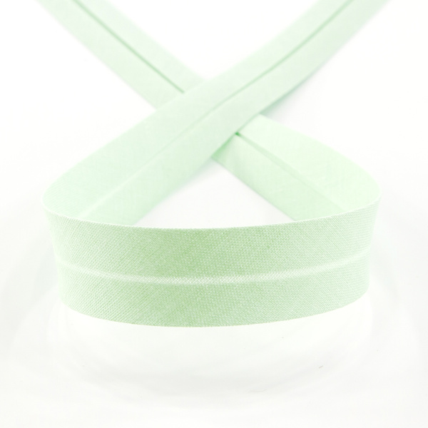 Косая бейка хлопок/полиэстер 20 мм, 25 м, цвет 35, зеленый светлый. Арт 6120-20мм-35            