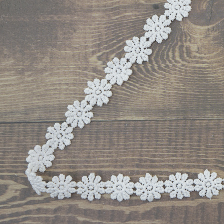 Кружево гипюр, 18 мм, цвет белый, 100% полиэстер, 4,5 м. Арт 4GB762.212