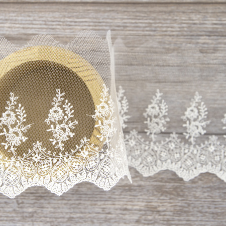 Вышивка на тюле, 91 мм, цвет белый. Арт I661/01