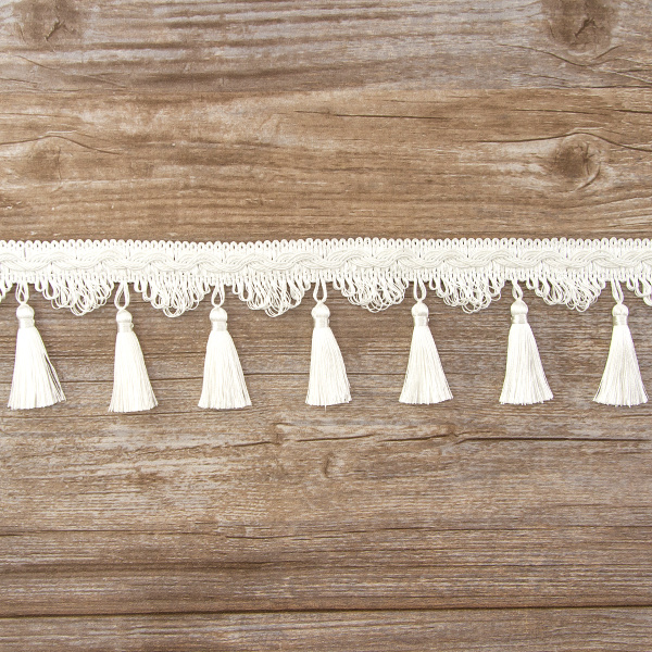 Тесьма с кисточками декоративная PASSAN цвет белый. Арт BPK - 019-col.PE - 57