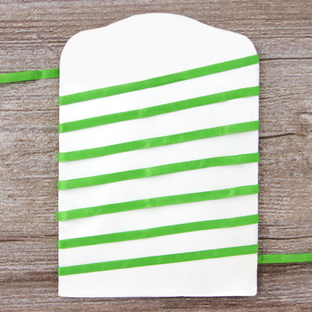 Лента для вышивания SAFISA на блистере, 4 мм, 5 м, цвет 62, майская зелень. Арт P111-4мм-62             