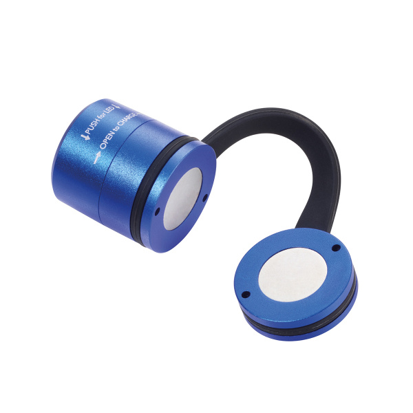 Фонарь TROIKA, спортивный и аварийный свет, с сильным магнитом для крепления, 3 функции освещения. Арт TOR90/BL