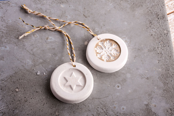 Форма для заливки из натурального каучука "Снежинка и звезда". Арт 34334000