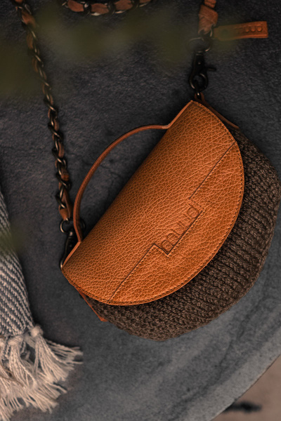 Крышка "Camila" для сумки с ручкой и пришивной кнопкой Black. Арт QB-4459/Black