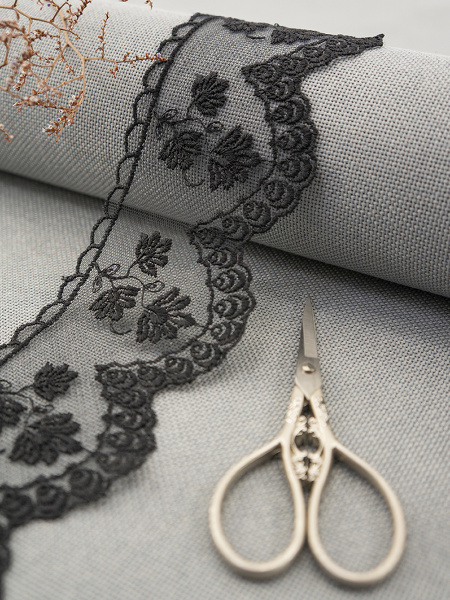 Кружево-вышивка на тюле, 70 мм, цвет черный, 100% полиэстер, 3,5 м. Арт WT-1915.13