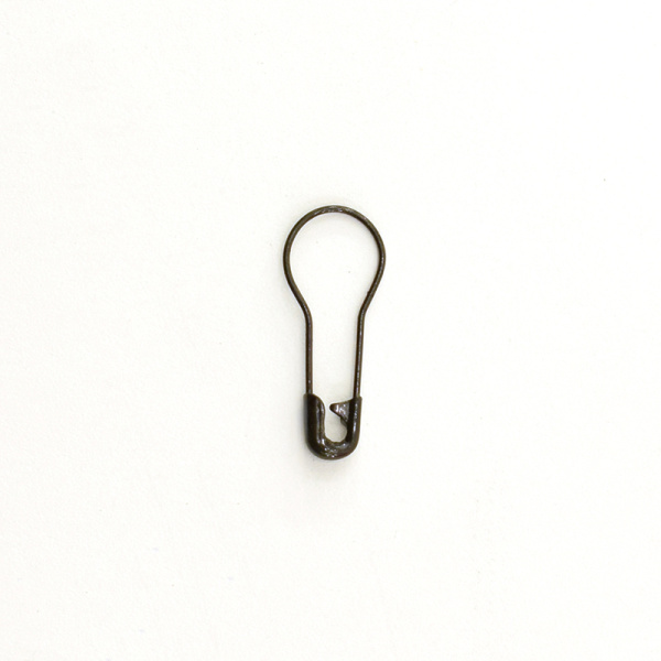 Булавки английские для этикеток, цвет черный, 23 мм, 55 шт. в контейнере. Арт 416.00.BK