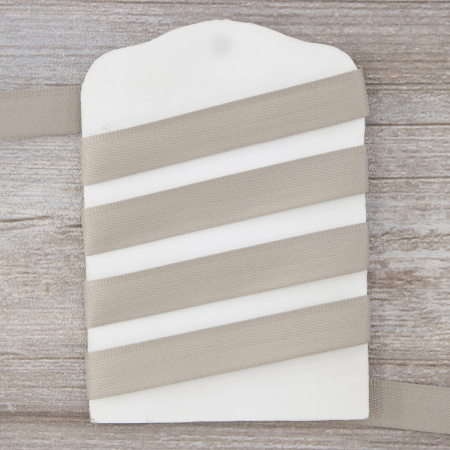 Тесьма брючная PEGA, цвет бежевый ,15 мм. Арт 815744215G4046          