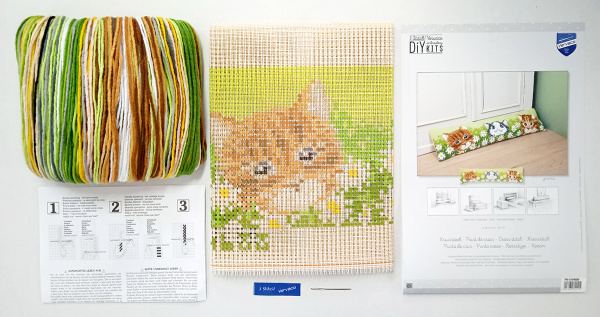 Набор для вышивания подушки от сквозняка "Котятки среди ромашек". Арт PN-0194686