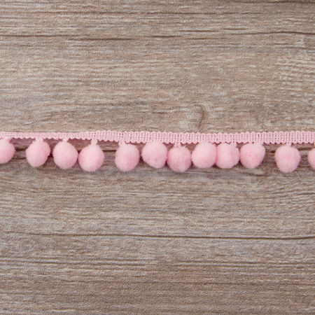 Тесьма с помпонами, диаметр 10 мм, цвет бледно-розовый. Арт PA-18-col.301