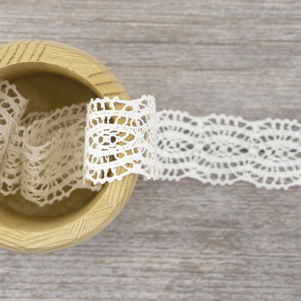 Мерсеризованное хлопковое кружево, 33 мм, цвет белый. Арт 2205/01