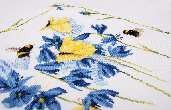 Набор для вышивания "Chirping chiffchaff"  . Арт PN-0191926