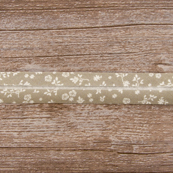 Косая бейка с рисунком SAFISA, арт.6628, 20 мм, 20 м, цвет 02. Арт 6628-20мм-02