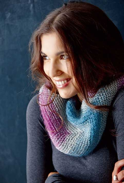 Книга "Вяжем градиентным узором. Модели с мягким переходом цвета: техника "омбре". Спицы". Арт ISBN 978-5-91906-664-4