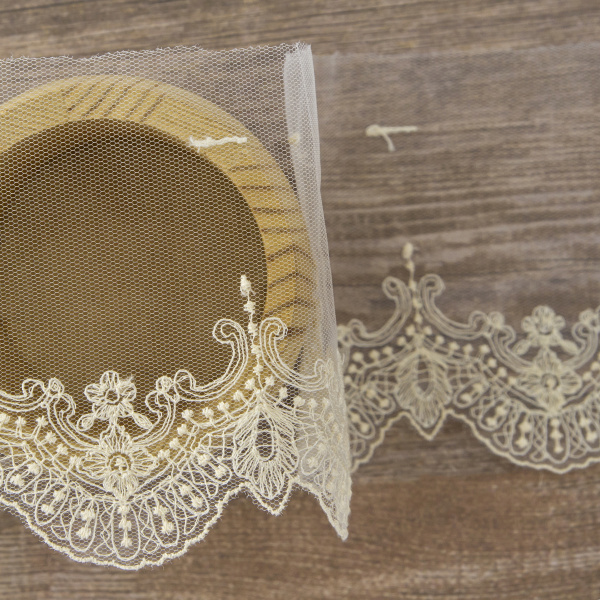 Кружево-вышивка на тюле, 50 мм, 14,6 м. Арт 41806/02