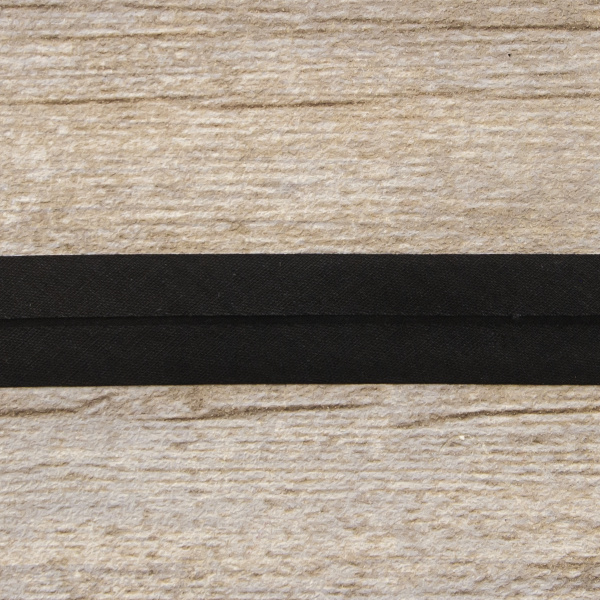 Косая бейка хлопок/полиэстер 20 мм, 25 м, цвет 01, черный. Арт 6120-20мм-01            