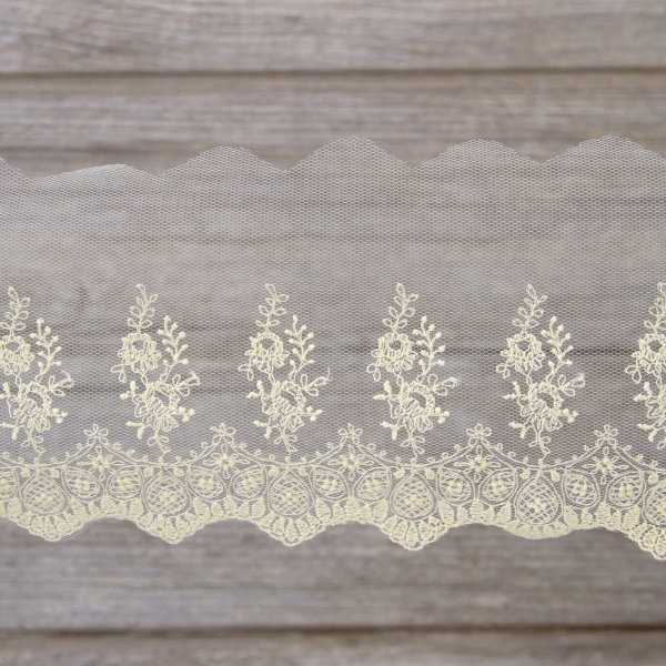 Вышивка на тюле, 91 мм, цвет экрю. Арт I661/02