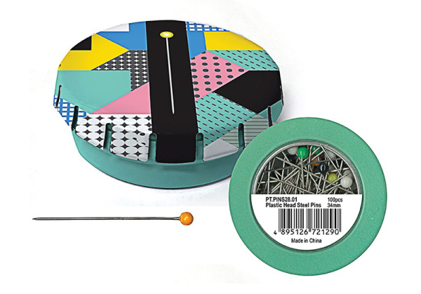 Булавки в жестяных коробочках, набор 28 шт. в картонном прикассовом стенде. Арт PT.PINS28.DB