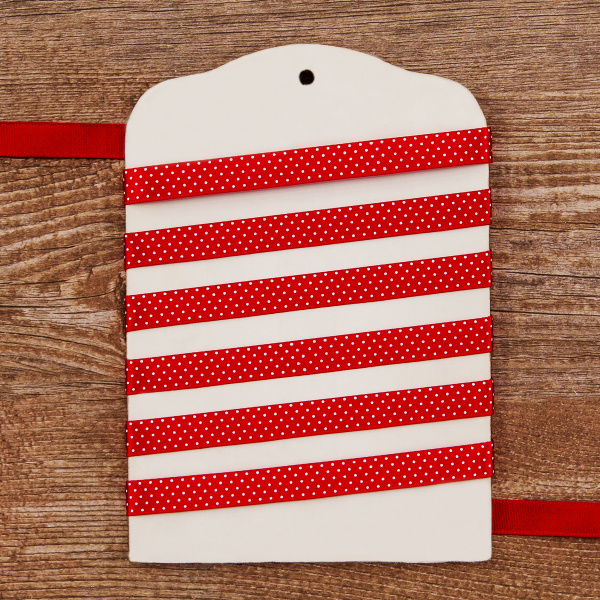 Лента в рулоне для скрап-проектов, цвет красный. Арт ANT378403