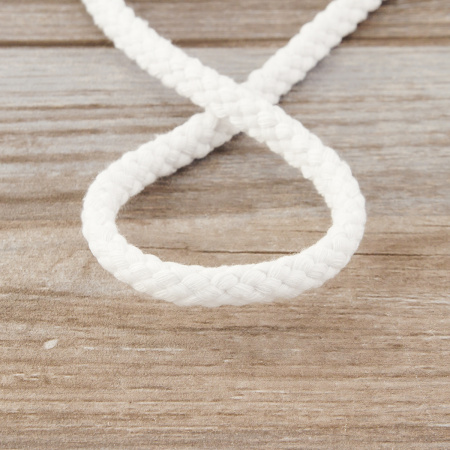 Шнур плетеный SPIRAL ( SAFISA), 10 мм, 25 м, цвет белый. Арт 25279-10-02