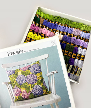 Набор для вышивания подушки "Гортензия". Арт 83-3376