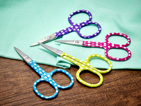 Ножницы для вышивания "Горошки", 9 см, 4 цвета, 24 шт. в картонном прикассовом стенде. Арт B4819.1