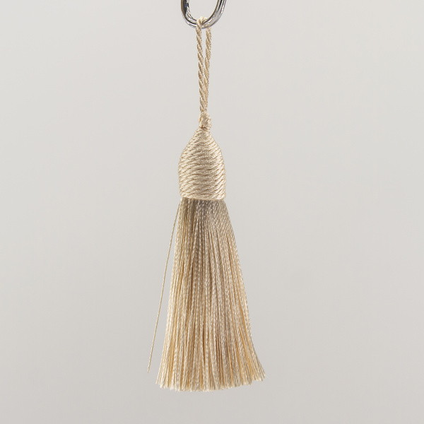 Кисть декоративная на шнуре, длина 85 мм, цвет абрикосовый. Арт KY - 05-col.PE - 2