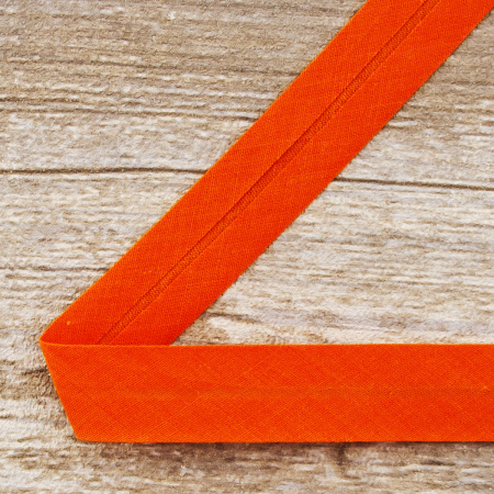 Косая бейка хлопок/полиэстер 20 мм, 25 м, цвет 61, алый. Арт 6120-20мм-61            