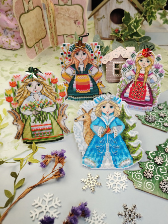 Набор для вышивания на пластиковой канве "Девы зимы и весны". Арт 23.001.11