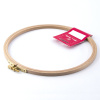 Пяльцы круглые с замком, высота обода  8 мм, диаметр 21,5 см. Арт 202-6                   