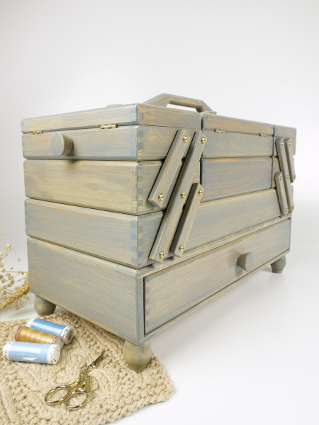 Шкатулка для рукоделия, бук, 4 этажа, античный серый. Арт 31/208/9                