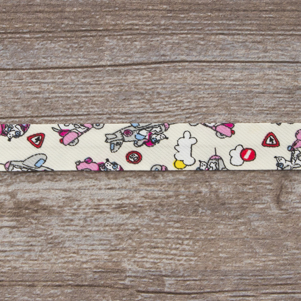 Косая бейка с детским принтом, 18 мм, цвет молочно-белый с розовым. Арт 3323/18/01