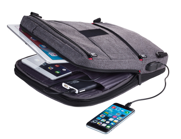Деловой рюкзак TROIKA для зарядки электронных устройств. Арт RUC70/GY